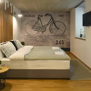  Hotel Walk Váci 78