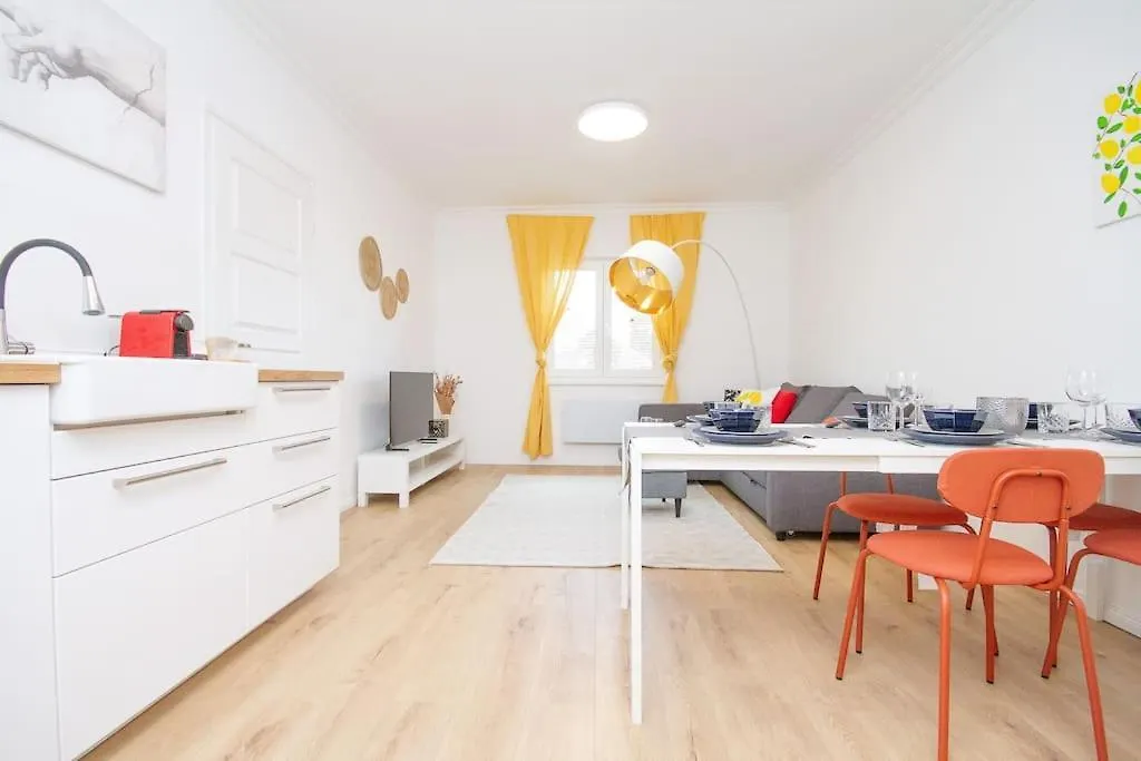 Marvany Deluxe Apartman On The Elit Buda Side By Newave Apartments Budapest